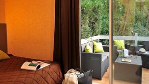 Desk, free cribs/infant beds, free WiFi, wheelchair access
