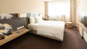 Premium bedding, Select Comfort beds, in-room safe