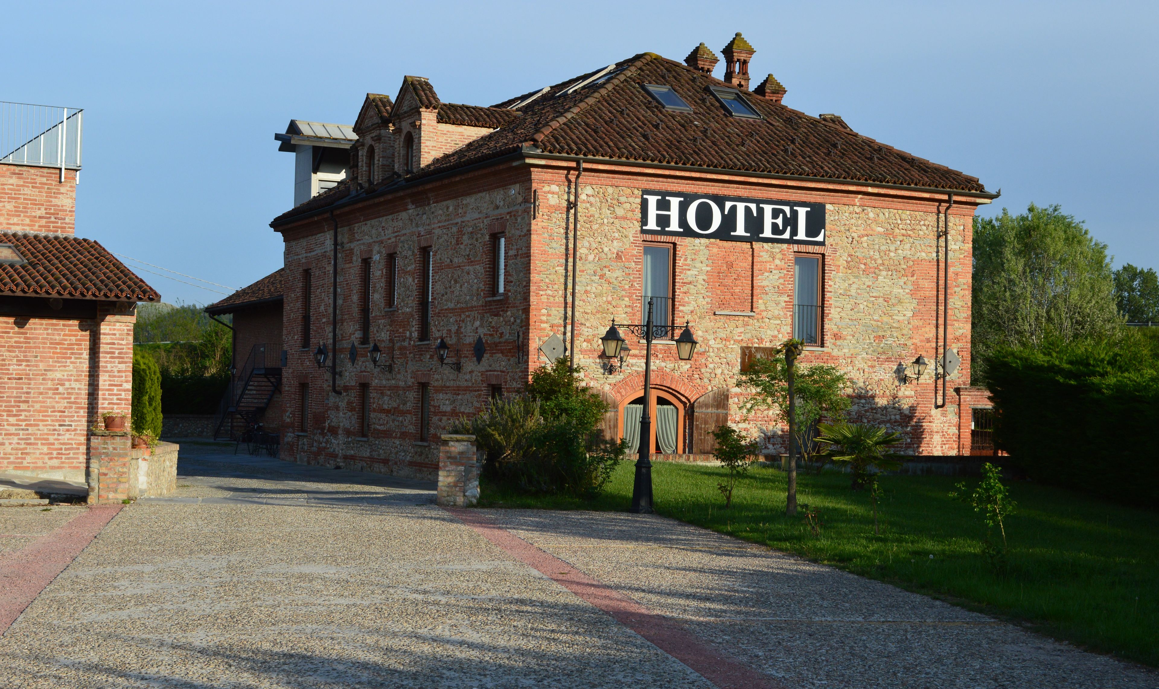 Hotel Le Botti in Guarene, Italy