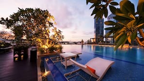 Outdoor pool, sun loungers