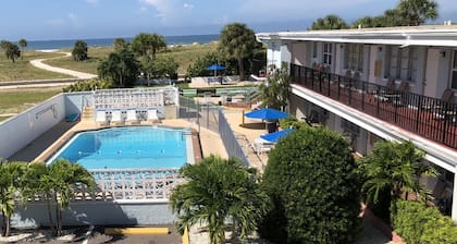 Beachside Resort Motel