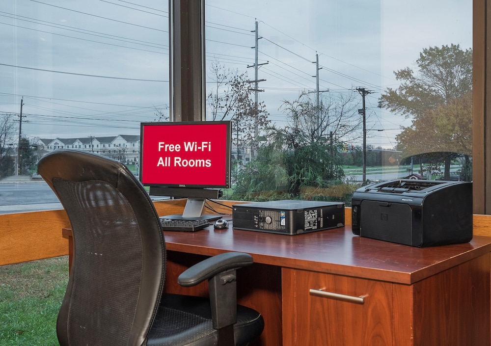 Red Roof Inn Suites Mt Holly Mcguire Afb In Mount Laurel Hotel Rates Reviews On Orbitz