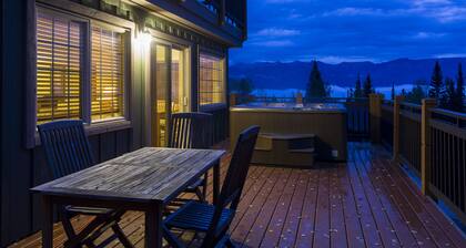 Aspens at Kicking Horse Mountain Resort