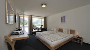Premium bedding, pillowtop beds, in-room safe, desk