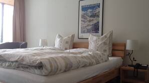 Premium bedding, pillowtop beds, in-room safe, desk