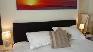 Iron/ironing board, free WiFi, linens