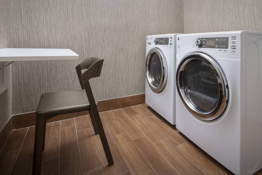 SpringHill Suites by Marriott Potomac Mills Woodbridge in Woodbridge