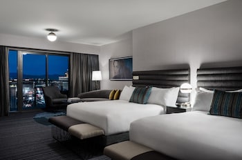 The Cosmopolitan Of Las Vegas Las Vegas 135 Room Prices Reviews Travelocity The Cosmopolitan Of Las Vegas Las Vegas 135 Room Prices Reviews Travelocity