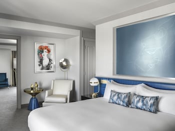 The Cosmopolitan Of Las Vegas Las Vegas 135 Room Prices Reviews Travelocity The Cosmopolitan Of Las Vegas Las Vegas 135 Room Prices Reviews Travelocity