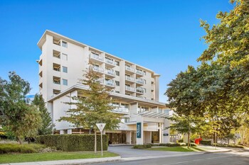 Adina Serviced Apartments Canberra Dickson Deals Reviews Canberra Aus Wotif