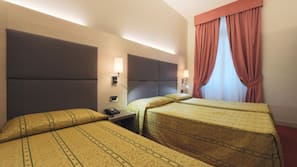Hypo-allergenic bedding, minibar, in-room safe, desk