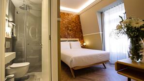 Minibar, in-room safe, desk, free cots/infant beds