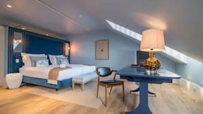 Premium bedding, down duvet, minibar, in-room safe