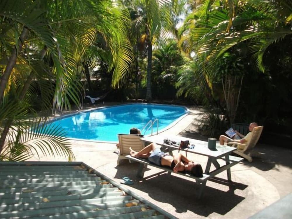 Nomads Noosa Backpackers Hostel