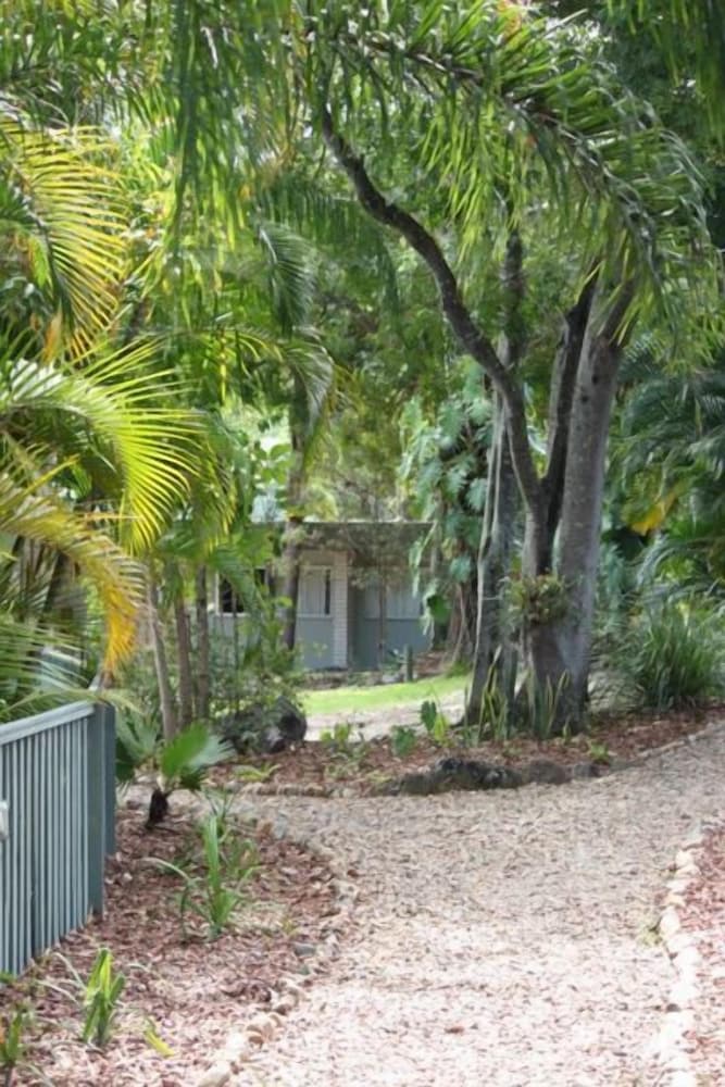 Nomads Noosa Backpackers Hostel