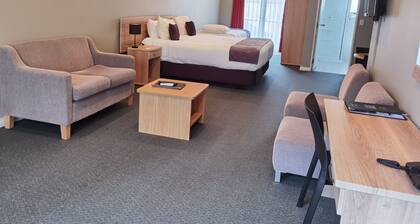 Cornwall Motor Lodge