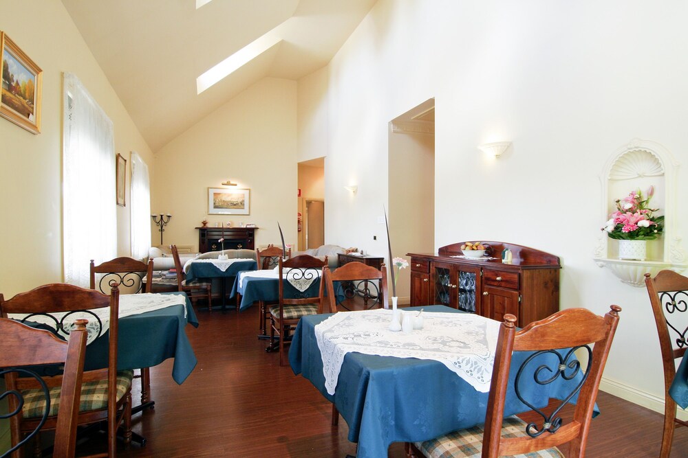 Melba Lodge