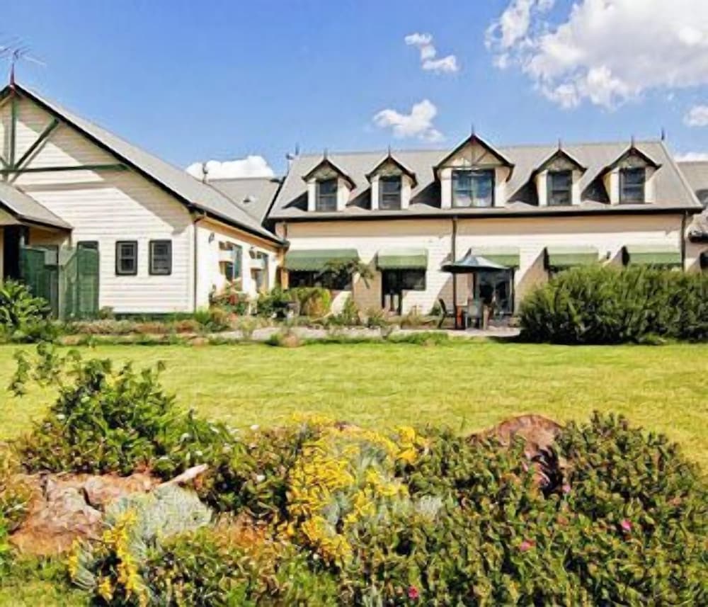 Melba Lodge