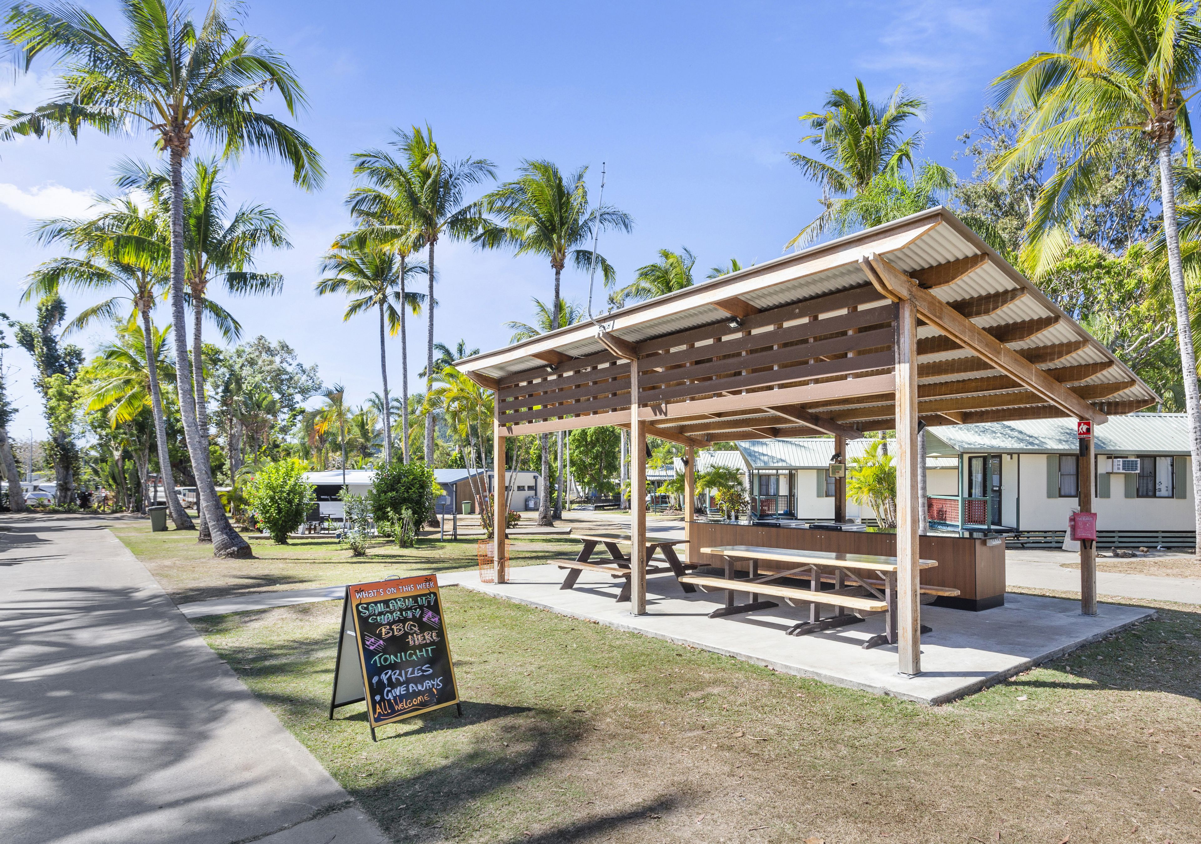 Island Gateway Holiday Park