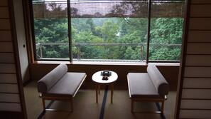 Minibar, in-room safe, iron/ironing board, free WiFi