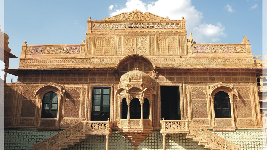 WelcomHeritage Mandir Palace