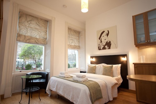 Serviced Apartments London City Centre Au 104 Apartment Hotels In London City Centre Studios 2 Let Serviced Apartments Cartwright Gardens