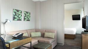 1 bedroom, pillow top beds, in-room safe, desk