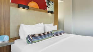 Hypo-allergenic bedding, pillowtop beds, in-room safe, desk