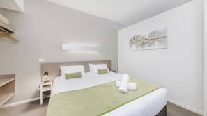 Premium bedding, down duvet, pillow top beds, desk