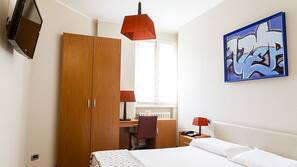 Matelas mémoire de forme, fer et planche à repasser sur demande