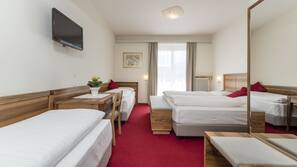 Select-Comfort-Betten, Zimmersafe, individuell dekoriert