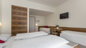 Select-Comfort-Betten, Zimmersafe, individuell dekoriert