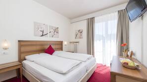 Select-Comfort-Betten, Zimmersafe, individuell dekoriert