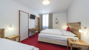 Select-Comfort-Betten, Zimmersafe, individuell dekoriert