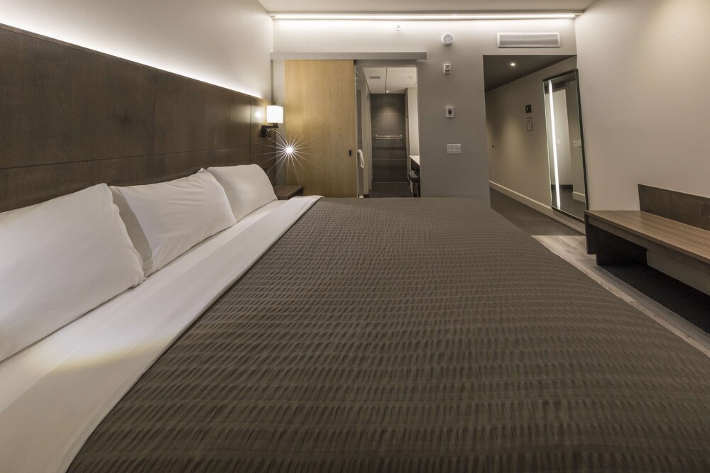 Hôtel & Suites Normandin Lévis in Québec City Best Rates & Deals on Orbitz