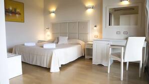 20 camere, biancheria da letto di alta qualità, copriletto in piuma