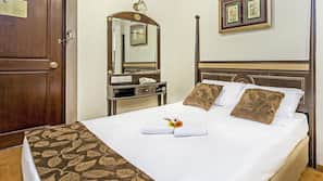 In-room safe, desk, iron/ironing board, free WiFi