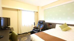 Desk, iron/ironing board, free WiFi