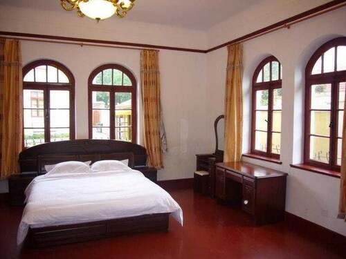 Hotels Near Ocean University Of China In Qingdao From 36 - 