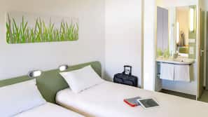 Select Comfort beds, desk, rollaway beds, free WiFi