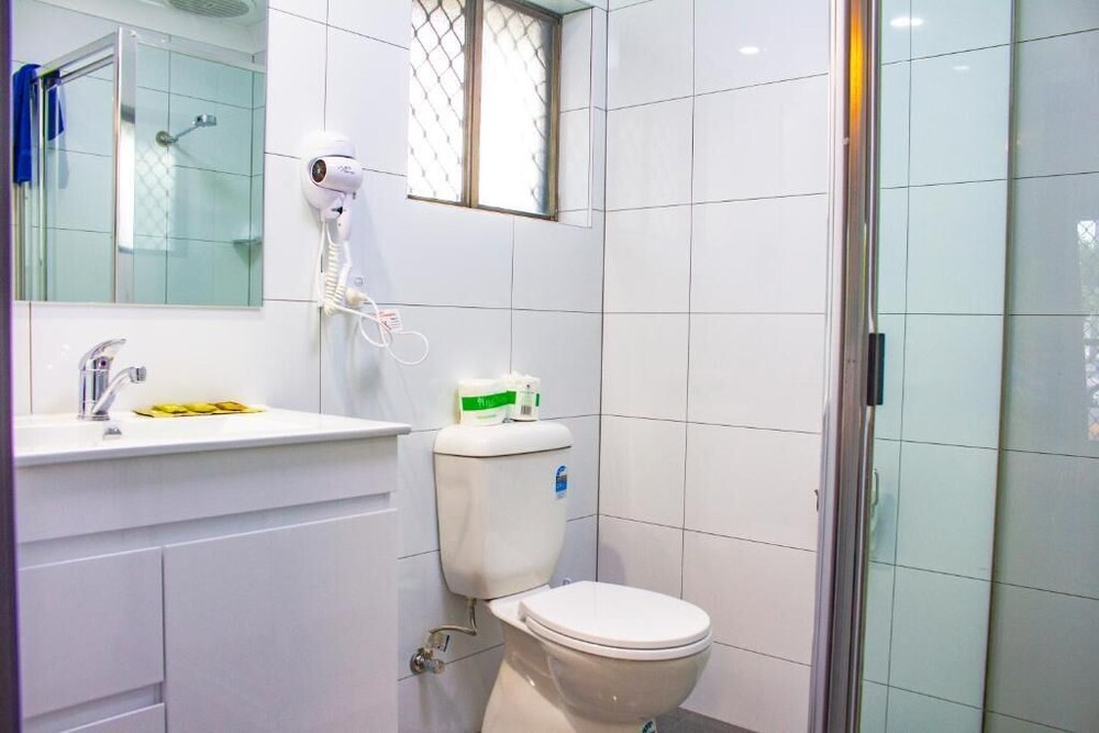 Liberty Plains Motor Inn