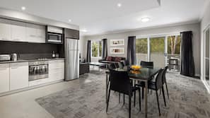 Microwave, hob, coffee/tea maker, electric kettle