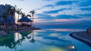 7 outdoor pools, open 9 AM to 9 PM, cabanas (surcharge), pool umbrellas