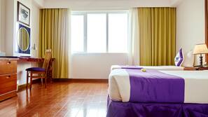Minibar, in-room safe, desk, blackout drapes