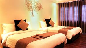 Desk, rollaway beds
