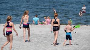 Tæt på stranden, volleyball