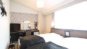 Down comforters, desk, blackout drapes, free WiFi