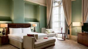 Egyptian cotton sheets, premium bedding, down duvet, pillow top beds