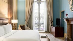 Egyptian cotton sheets, premium bedding, down duvet, pillow top beds