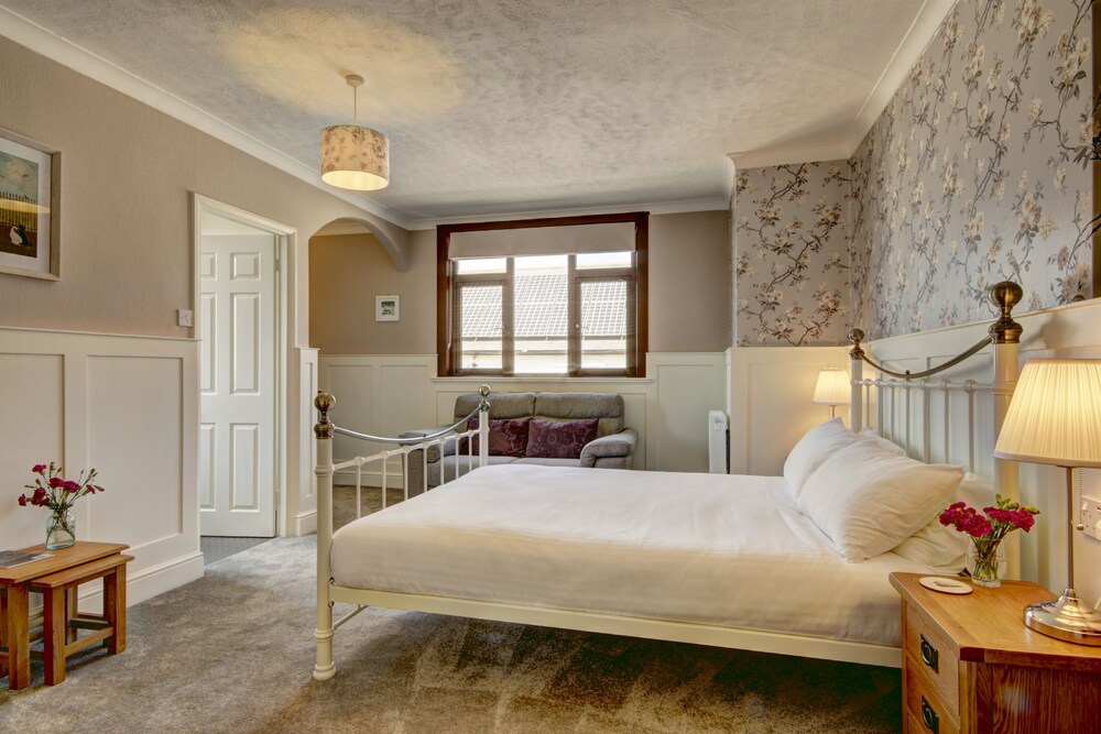 Exmoor House Guest House AU171 Deals & Reviews (Minehead, GBR) Wotif